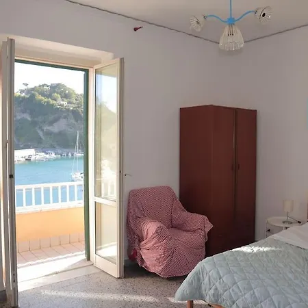 Chiaiolella Sea View Procida